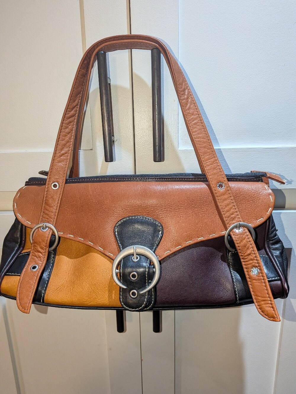 Laviva Gently Used Shoulder Bag Multi Colored Buckle Front